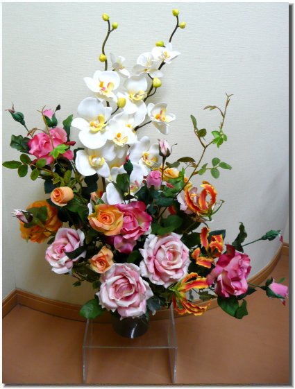 高級造花(シルクフラワー)アレンジメントのレンタル商品例