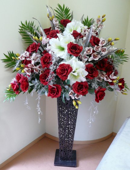 高級造花(シルクフラワー)アレンジメントのレンタル商品例